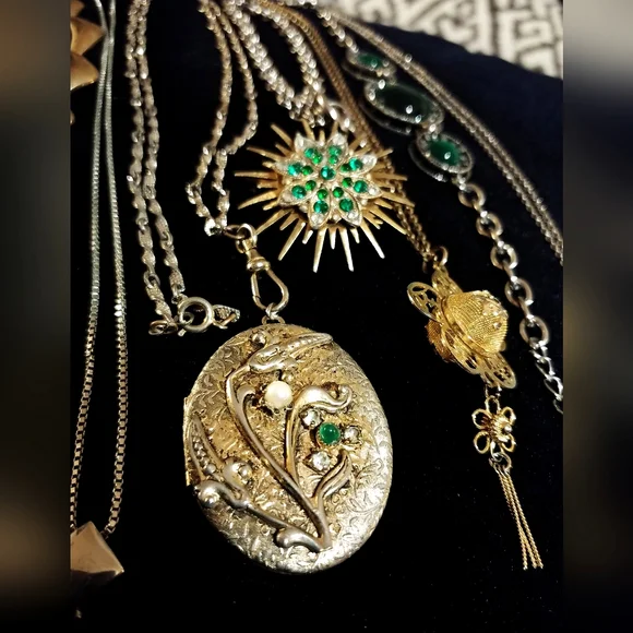 Vintage to Now Jewelry Lot Wear or Harvest Locket Necklaces Bracelets Pins - Picture 7 of 12